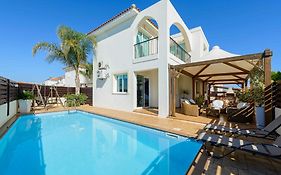 La Vita Villa #1